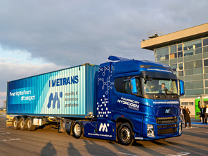 Ford Trucks Yenilikçi Hidrojen Kamyonunu Slovakya'da Tanıttı