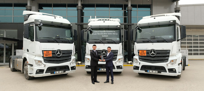 (5)-mercedes-benz-turk---koksal-ulastirma-hizmetleri-40-adet-actros-teslimati.jpg